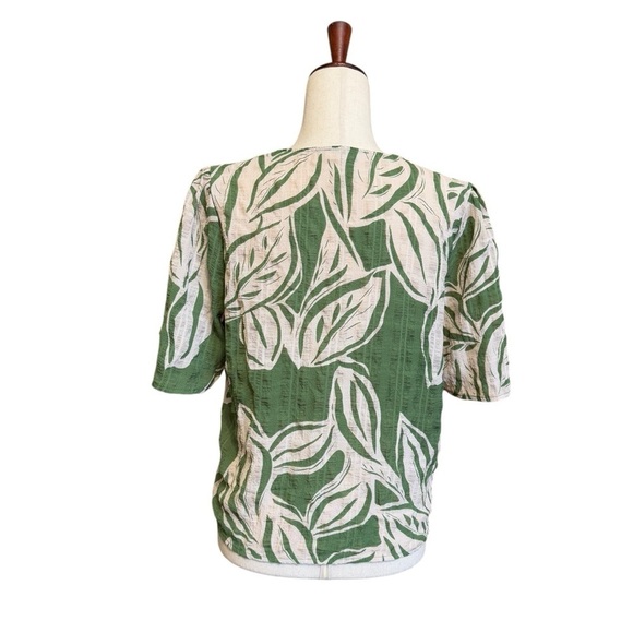 C by One Tropical Tie Front V-Neck Flutter Sleeve Blouse. Green Tan Size M #1412 - Picture 6 of 8